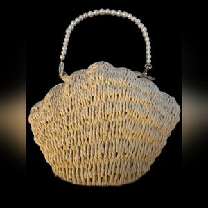 Elegant Cream Woven Handbag with Pearl Handle